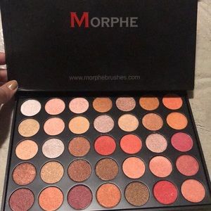 Morphe 350S eyeshadow palette